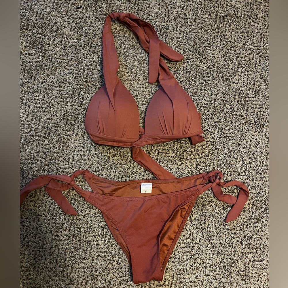 Women’s Small Swimsuit Bikini Set